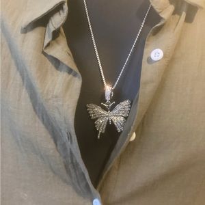 Men’s Rhinestone Butterfly Necklace 🦋